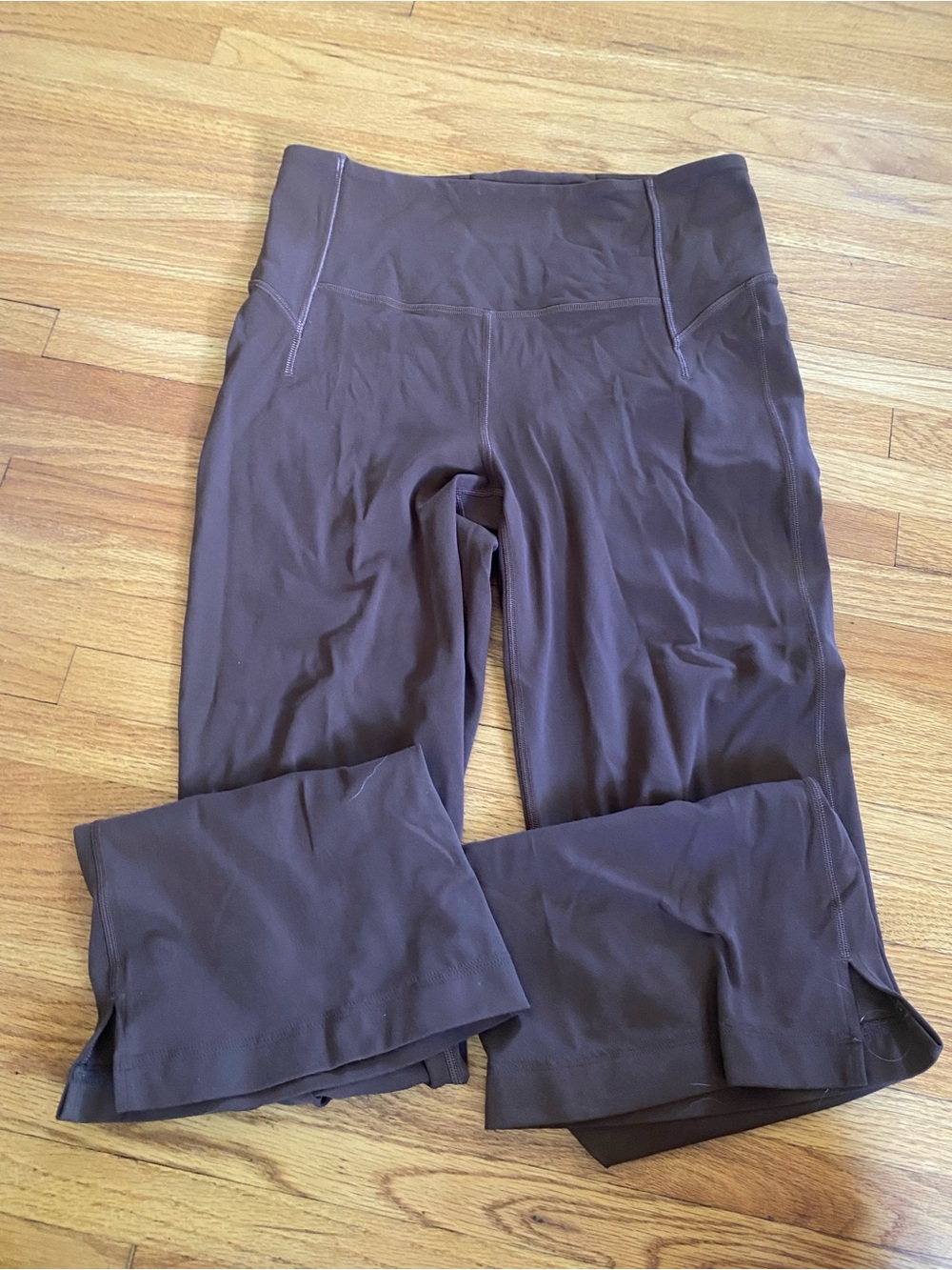 Lululemon High-Rise Brown small Flare legging